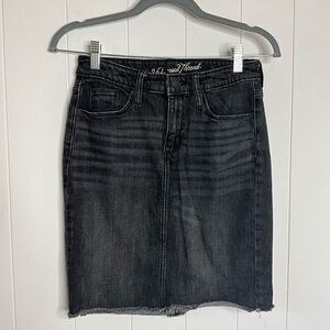 Universal Thread Womens Size Small Straight Denim Jean Skirt Black Zip Pockets